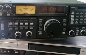 Icom IC-R7000 Communications Receiver - Hidden gem in storage See video - - Picture 1 of 2