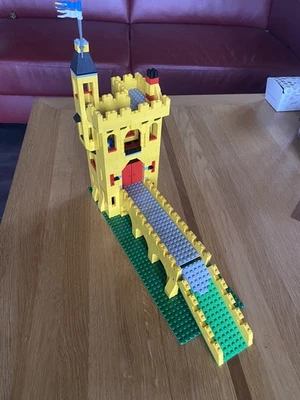 Lego Château 375 Moc  - Photo 1/4