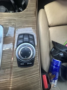 BMW X3 F25 2011-2014 CONSOLA PANTALLA CONTROL DE MEDIOS INTERRUPTOR PERILLA OEM - Imagen 1 de 2