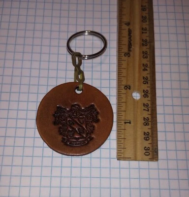 Llavero Escudo de Armas Almada Cuero Genuino, Marrón  Foto 1 de 3