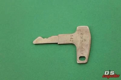 Repuesto de llave precortada # 142 G3 F5 F8 KH100 27008-034-42 Kawasaki Nuevo de Lote Antiguo Foto 1 de 4