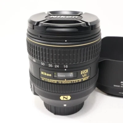 Lente zoom Nikon AF-S DX NIKKOR 16-80 mm F/2,8-4E ED VR casi nueva #N025 Foto 1 de 3