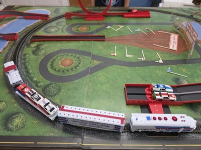 Bachmann All American Traveling DareDevil Thrill Show 1985 escala HO funciona  Foto 1 de 4