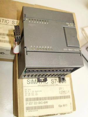 SPS Siemens Simatic CPU PS S7-200 6ES7 223-1BH21-0XA0 EM223 DC/DC in OVP - Bild 1 von 2
