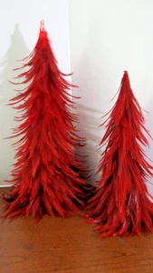 Better Homes & Gardens 2 PLUMAS ROJAS ÁRBOLES DE NAVIDAD ~ 20" y 15" de alto - Imagen 1 de 5