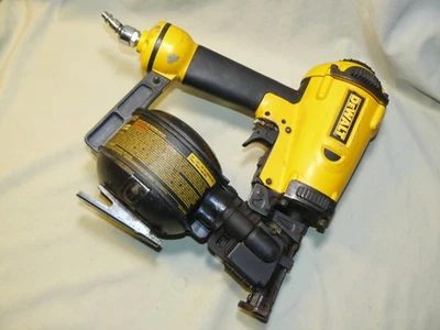 Dewalt D51321 Coil Nailer 3/4" - 1-3/4" - Image 1 of 4
