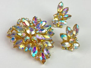 Vintage JULIANA? Stunning AB SET Gold Tone Pin Brooch Clip Earrings - Picture 1 of 13