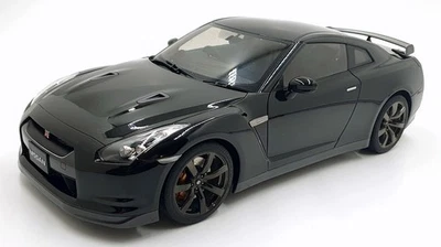 Autoart 1/12 Scale Diecast 12118 Nissan GT-R R35 Premium Edition - Super Black - Image 1 of 4