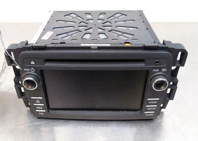 2013-2014 Buick Enclave Radio AM FM AUX USB CD Player Display Receiver - Image 1 of 3