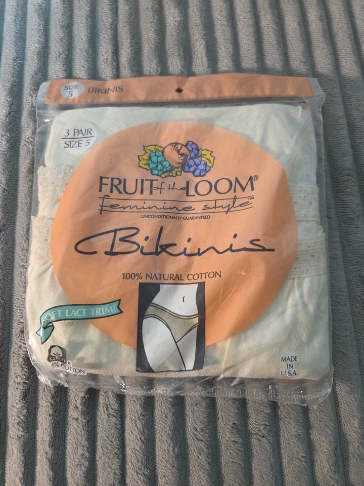 Nuevo De Colección Años 90 FRUIT OF THE LOOM Bikini Bragas Talla 5 Beige Desnudo 3 PARES Ribete de Encaje Foto 1 de 4