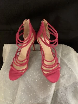 Tacón con tiras Nicole Miller Foto 1 de 4