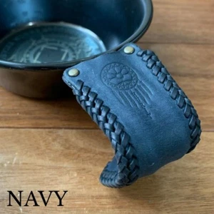 Funda de mango para copa Sierra hecha de cuero de vaca color azul marino, hecha en Japón - Imagen 1 de 2