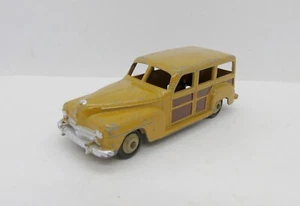 GC1535 DINKY TOYS / ENGLAND / 344 PLYMOUTH ESTATE WOODY 1950 1/43 - Picture 1 of 4