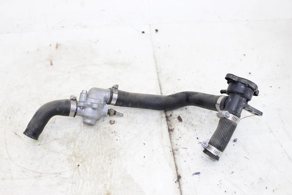 88-07 2004 Kawasaki Ninja 250r EX250 EX 250 OEM Radiator Thermostat Cap Hose - Image 1 of 4