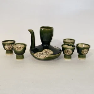 Vintage Oribe Ware Japanese Pottery Tokkuri & Ochoko 6 piece Sake Set - Picture 1 of 19
