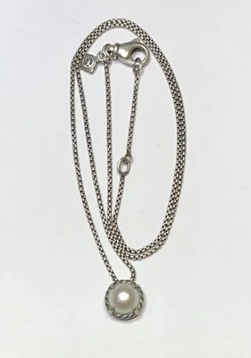 Collar pequeño de perlas Chatelaine de plata de ley David Yurman Foto 1 de 4