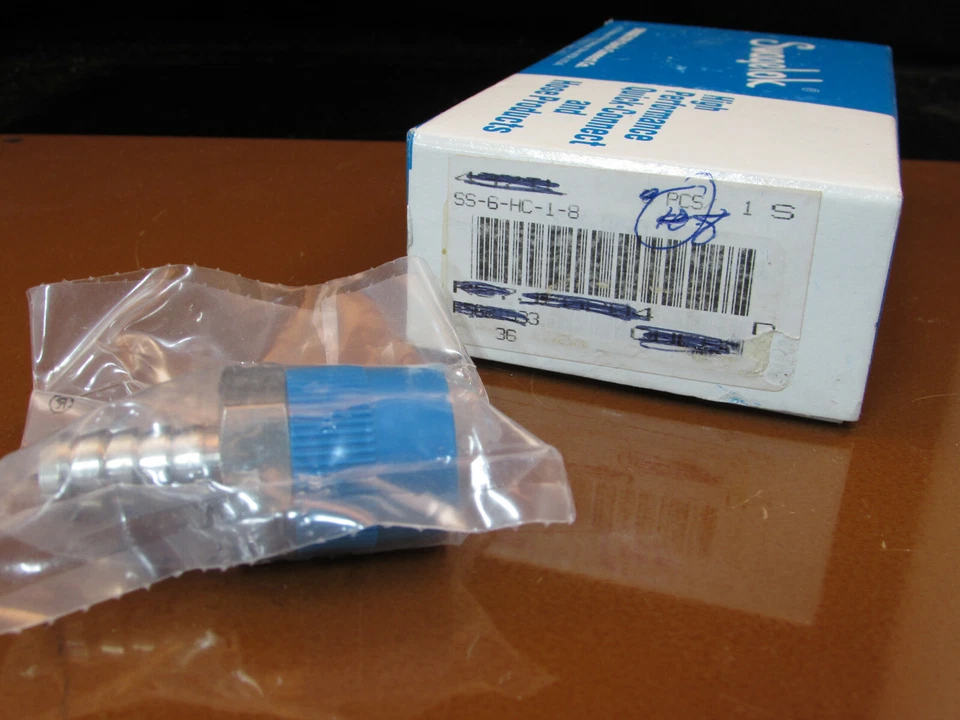 (8) Swagelok Stainless Steel Hose Connector, 3/8" Hose x 1/2" MNPT, SS-6-HC-1-8 - Image 1 of 1