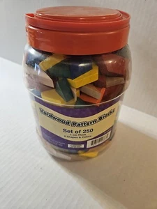 Hardwood Pattern Blocks Bucket Set 1cm thick 6 shapes and colors - Picture 1 of 4