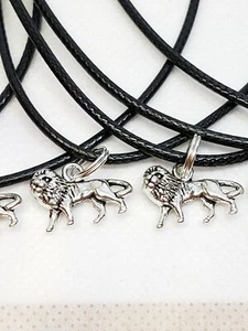 AUSVERKAUF 10er Set Halsketten ☆ Geburtstag Party Gastgeschenke ☆ LÖWEN Afrika Zoo ☆ Preise - Bild 1 von 4