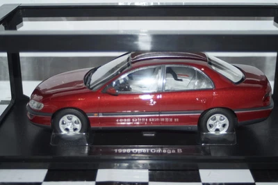 Triple 9 Opel Omega B Roadcar 1996 Maroon 1:18 T9-1800432 - Image 1 of 4