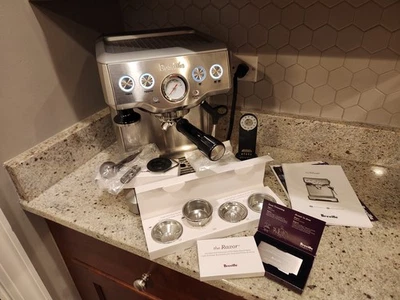 Máquina de café espresso con infusión Breville BES840XL - plateada - usada Foto 1 de 4