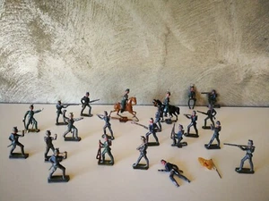 ANTIQUE LOT LEAD SOLDIERS - Picture 1 of 11