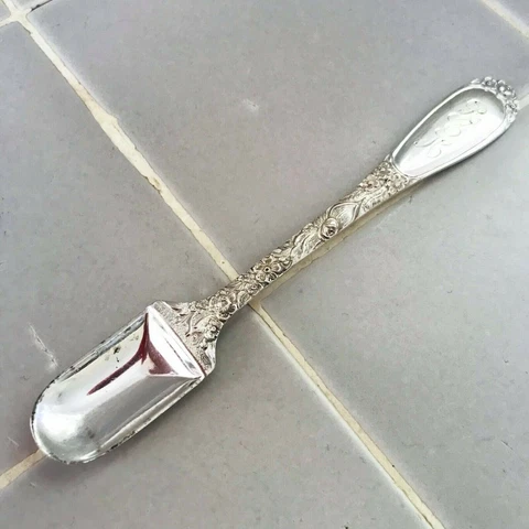 Sterling Silver Stieff Baby Feeding Spoon 5 1/2" Repousee Rose Monogramed  24 gr Cover