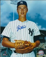 Autographed GEORGE MEDICH New York Yankees 8x10 Photo w/ Show Ticket