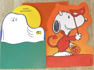 2 Hallmark Peanuts Halloween Greeting Cards Snoopy Woodstock 1960s UNUSED Vintg - Picture 1 of 6