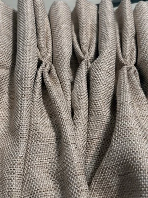 Cortinas plisadas personalizadas beige Wiley lino criptográfico (?) Foto 1 de 4