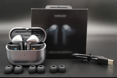 Samsung Galaxy Buds3 PRO SM-R630 Wireless Bluetooth Noise Cancelling Earbuds* - Image 1 of 4