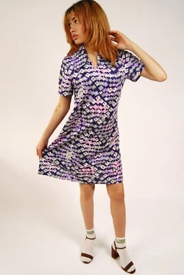 Vestido recto geométrico (M) vintage años 60 púrpura midi medio cuadrado estampado mod trippy Foto 1 de 4