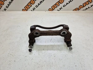 2007 JEEP GRAND CHEROKEE WK 3.0 DIESEL LEFT FRONT BRAKE CALIPER CARRIER BRACKET - Picture 1 of 4