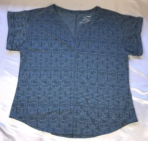 LL Bean V Neck Shirt Geometric Pattern Green-ish Blue-ish Womens Petite M - Picture 1 of 7