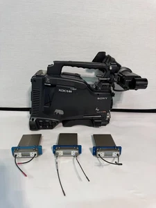 SONY PDW-700 XDCAM HD Camcorder. No Battery/No Lens + LECTROSONICS UHF Receivers - Picture 1 of 34