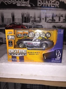 BIGTIME MUSCLE 1:24 1965 SHELBY COBRA 427 S/C DIECAST MODEL KIT SILVER VERY RARE - Picture 1 of 4