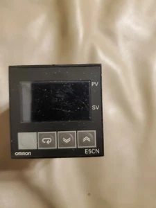 OMRON E5CN-Q2H03TC-FLK  E5CNQ2H03TC-FLK temperature controller - Picture 1 of 3