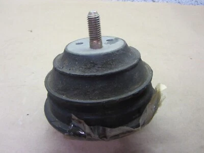 Montaje motor vintage BMW e34 M5 S38, 11 81 1 137 149 Foto 1 de 4