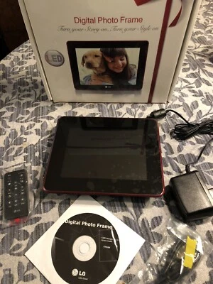 New Open Box LG Digital Photo Frame (7”) Black/Red F7010N - Image 1 of 4