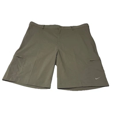 Pantalones Cortos Nike Golf Hombre Caqui, Talla 40, Nike DRI-FIT - Usados Foto 1 de 4
