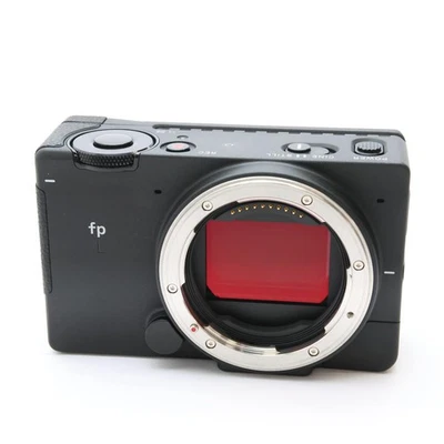 Sigma fp L 61MP Full-Frame Mirrorless Camera Body #506 - Image 1 of 4