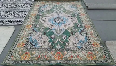 FTGREEN / LIT BLUE 6'-7" x 9'-2" Flaw in Rug, Reduced Price 1172786687 MNC243F-6 - Image 1 of 4