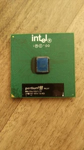 Intel Pentium III P3 800 SL4CD 800/256/133/1,7V Sockel  S370 CPU GHz - Bild 1 von 3