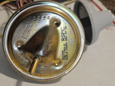 Interruptor de presión de nivel de agua para lavadora Speed Queen parte # 201609 Foto 1 de 4