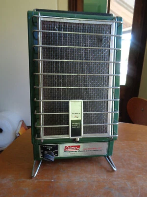 Calentador catalítico de propano ajustable Coleman 2000-5000 BTU 4-77 verde 5445A700 Foto 1 de 4