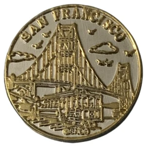 San Francisco Golden Gate Bridge Cable Car Scenic Travel Souvenir Pin - Picture 1 of 2