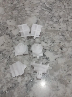 6 OEM   ROCKER MOULDING CLIPS FITS  FORD TRANSIT 150 250 350 PART# BK3Z-00817-AA - Image 1 of 2