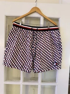 TOMMY HILFIGER MENS SWIM TRUNKS SHORT MAILLOT 5" INSEAM SIZE XL - Picture 1 of 9