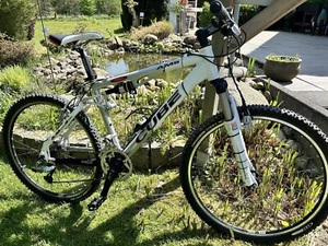 Cube AMS Pro MTB Weiß Damen - Bild 1 von 24