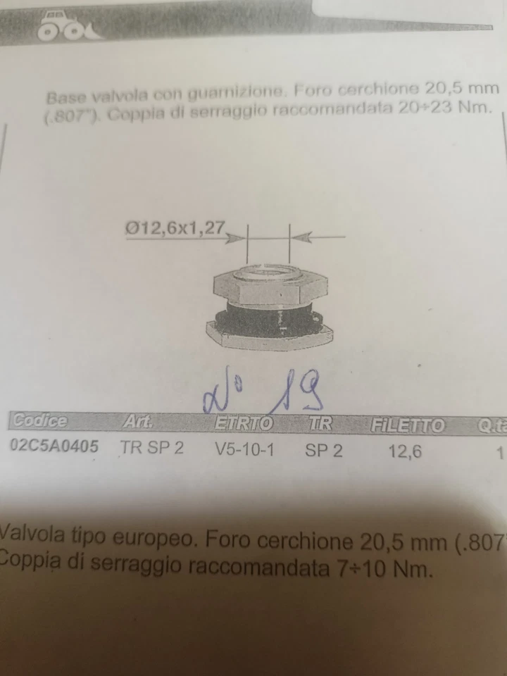 Base Valvola Tubeless Per Ruspe Pale Movimento Terra fondo Magazzino - Immagine 1 di 1